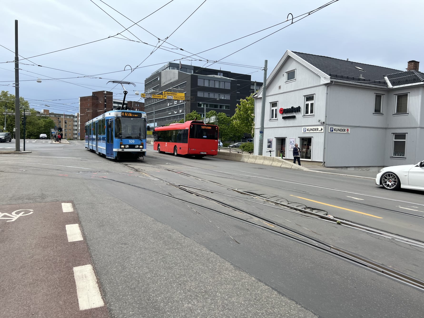 Buss for trikk: Mens Sporveien skifter sporveksel ovenfor krysset, og Bymiljøetaten arbeider langs sporet mellom Disen og Glads vei, blir det buss for trikk en uke.