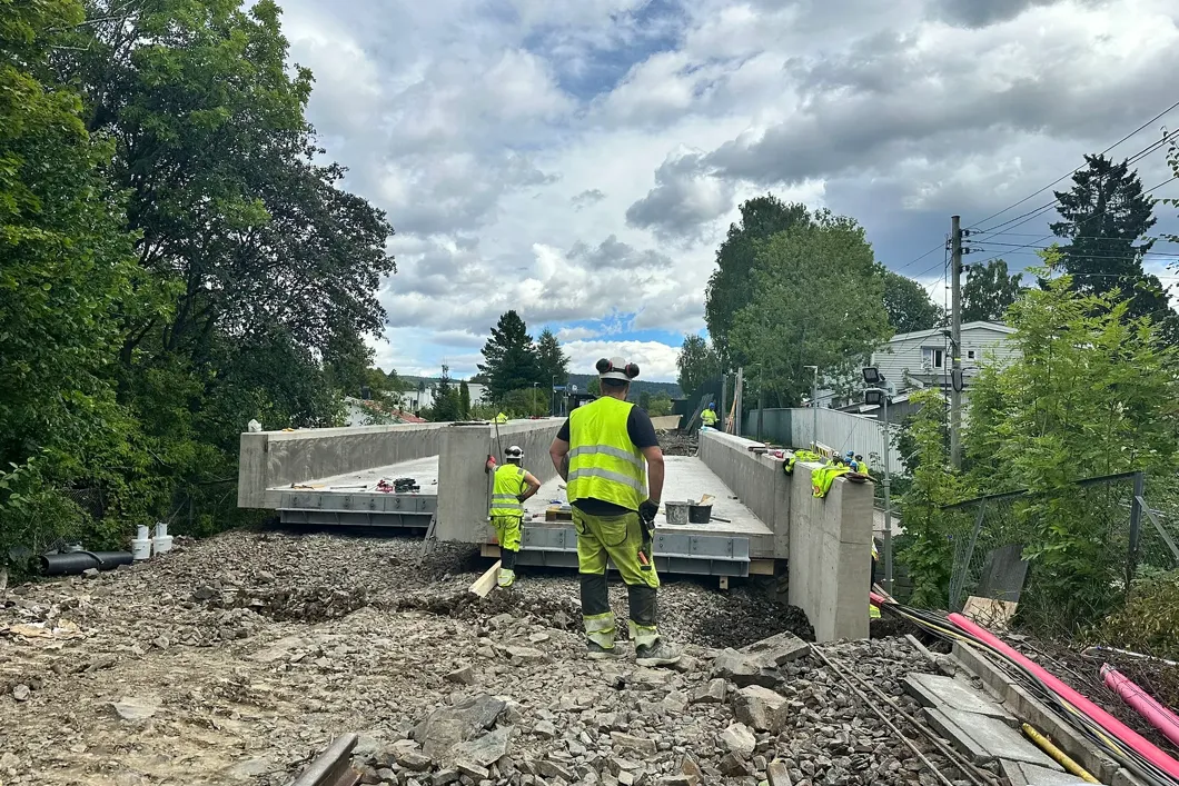 Hoveddelen av arbeidene på Sognsvannsbanen er ferdigstilt som planlagt, men arbeidet med Berg bru trenger noe mer tid.