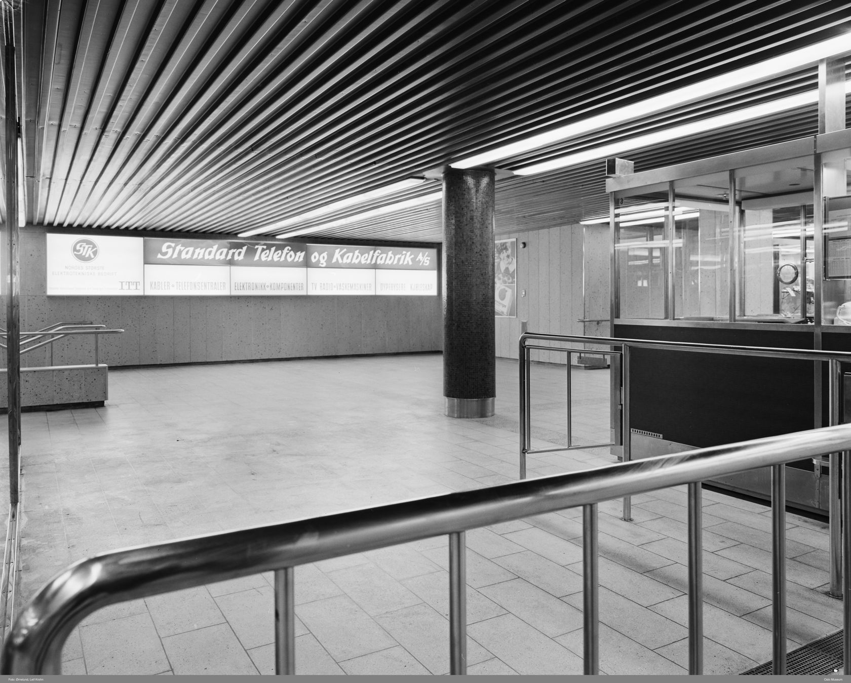 Interiør i vestibylen på Grønland T-banestasjon, 1966.