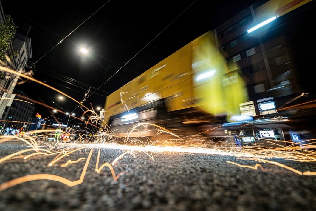 For å få en behagelig trikkereise er det nødvendig å slipe bort ujevnhetene.